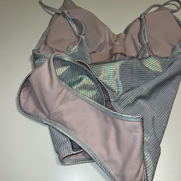 Xhilartion | Metallic One Piece | Ribbed | XL - Picture 5 of 6